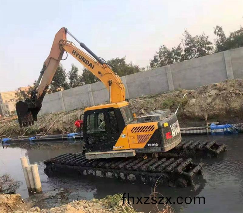 水陸挖(wa)機(ji)2