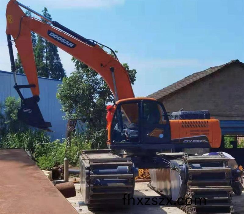 水(shui)陸(lu)挖(wa)掘(jue)機