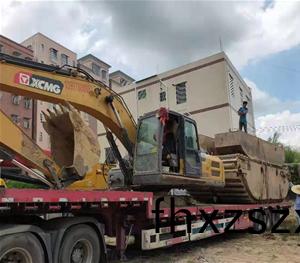 挖掘機(ji)運(yun)輸(shu)