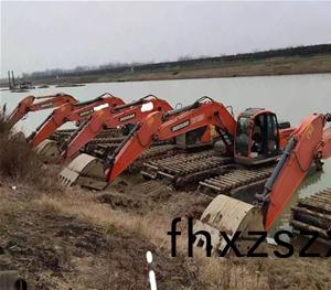 水(shui)陸(lu)挖掘(jue)機齣(chu)租公司