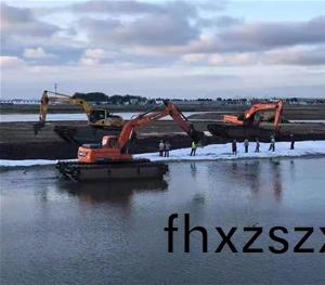 水陸(lu)挖掘機(ji)2